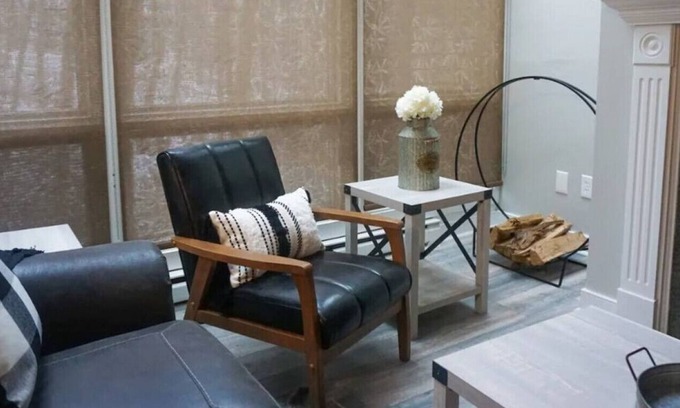 Farmington Casa | Woodlands Loft for a Perfect Getaway!!