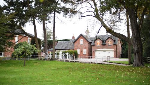 Uttoxeter Casa | Woodleighton Cottages