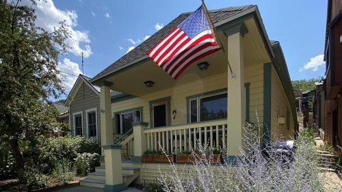 North Park City Casa | Woodside Getaway by AvantStay Character Home Close To Park City Resort w Hot Tub