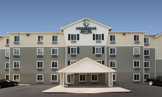 Simpsonville Hotel | WoodSpring Suites Greenville Simpsonville