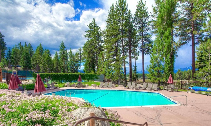 Zephyr Cove Condominio | Woodys Clubhouse by Lake Tahoe Accommodations