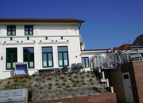 Wangerooge Casa | WoogeElisa - Ehrwürdige Dorfvilla in Strandnähe