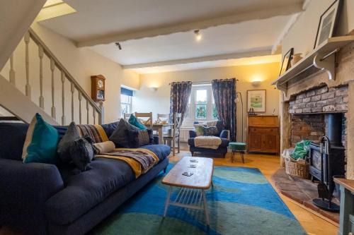 Shilbottle Casa | WOOL COTTAGE - Cosy Cottage Retreat with Log Fire & Tranquillity in Shilbottle