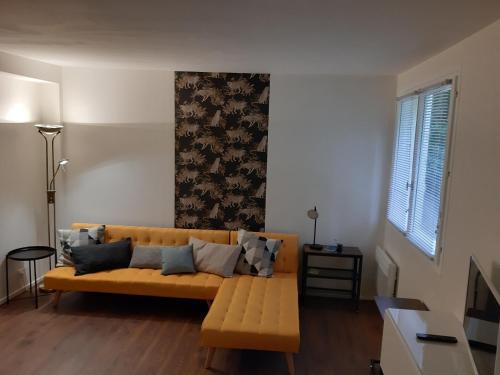 Noisy-sur-Ecole Apartamento | Wool INN Studio in the Forest