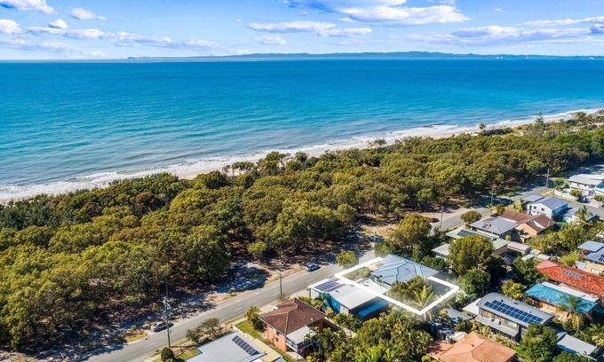 Woorim Casa | Woorim Waves Beach House (dog friendly)