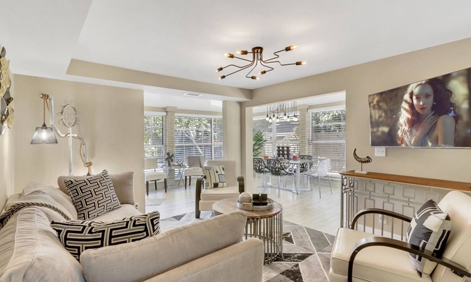 Tarpon River Casa | Work-friendly duplex 1, shared hot tub! Near Las Olas Blvd