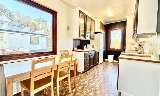 Goteborg Municipality Apartamento | Workers - 4BR - 2bath - Angered - All-inclusive