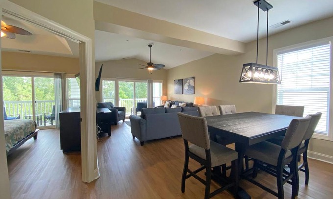 Carolina Forest Apartamento | World Tour 306 Bayhill by Palmetto Vacation Rentals