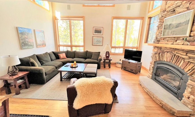 The Reserve Chalet De Esquí | Wow Gourmet Kitchen Theater Rm Ensuite Bedrooms