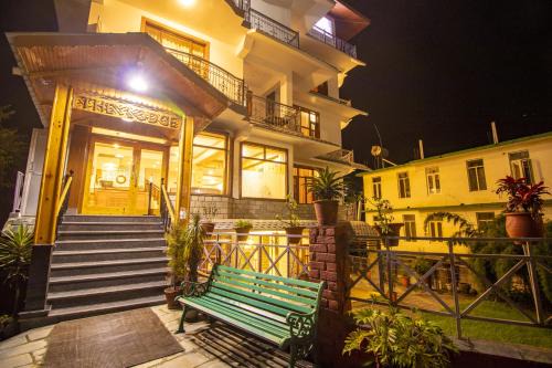 Dharamkot Hotel | WOW STAYZ2 Hotel The Lodge