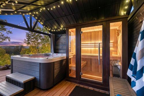 Jefferson Chalet De Esquí | Wow Views! Hot Tub, Sauna, 85 inch TV, Pool Table