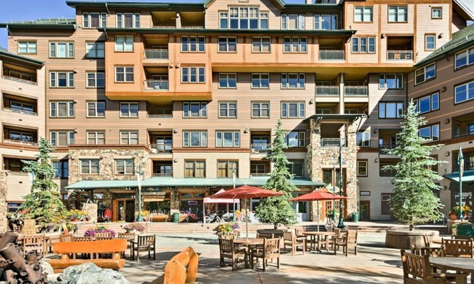 Winter Park Condominio | Winter Park Base! Zephyr Mtn Lodge 1BR Ski In-Out Condo, pasos a la góndola!