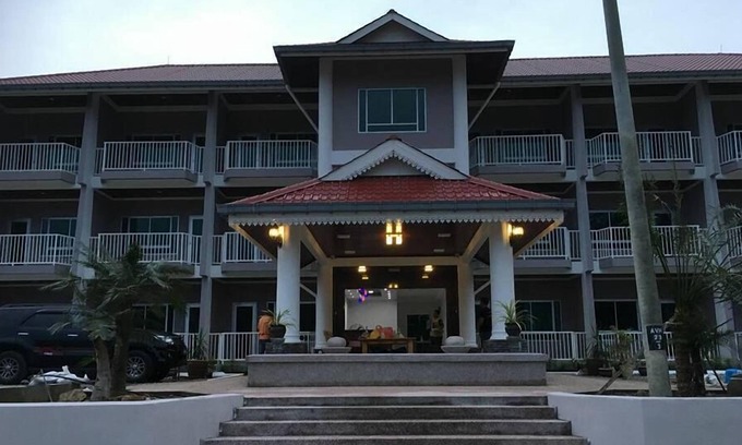 Kampung Kedawang Hotel | WR Valley Resort