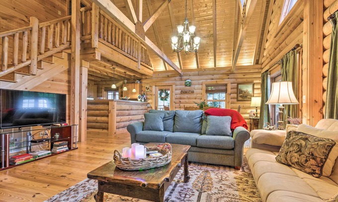 Alpendorf Cabina | ¡Magnífica cabina de montaña en Linville con cubiertas envolventes!