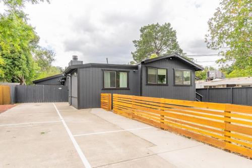 Concord Casa | Wren Home & Guest House