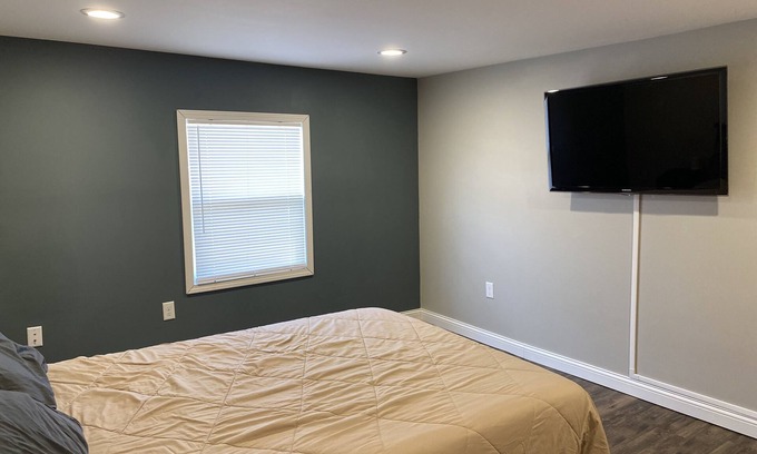 Ottawa Casa | Wrens Landing-3/2 Near Downtown and State Parks