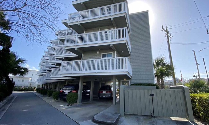 Wrightsville Beach Condominio | Wright By The Pier by Sea Scape Properties