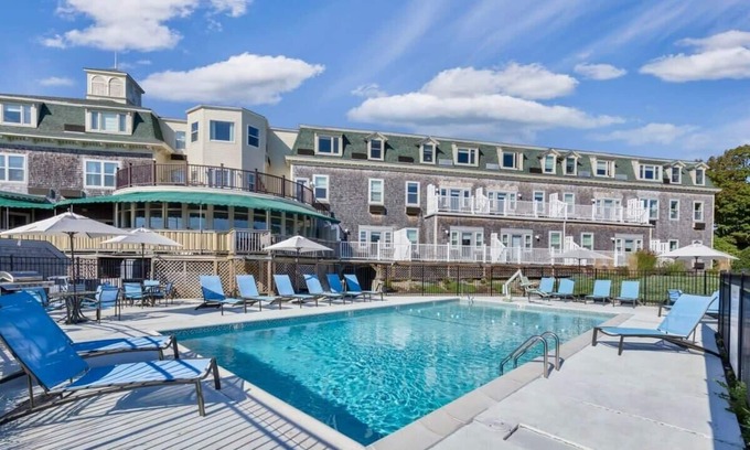 Jamestown Condominio | Wyndham Bay Voyage Inn | 1BR/1BA Queen Suite