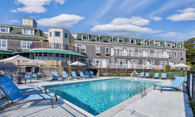 Jamestown Condominio | Wyndham Bay Voyage Inn | 1BR/1BA Queen Suite