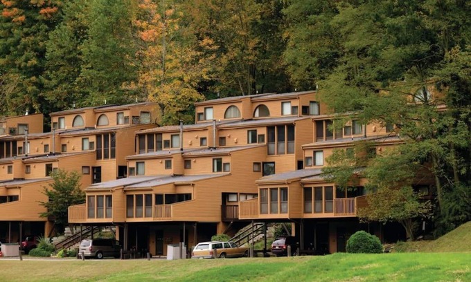 Shawnee On Delaware Condominio | Wyndham Shawnee Village|1BR/1BA Full Balcony Suite