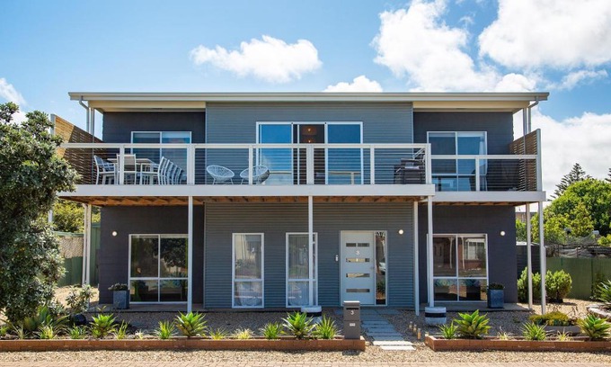 Aldinga Beach Casa | Xanadu - Aldinga Beach - C21 SouthCoast Holidays