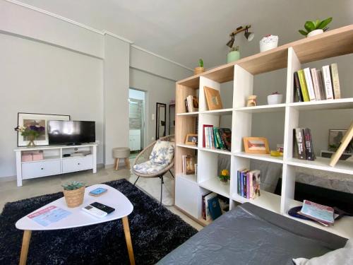 Mesolongi Apartamento | Xrysa's Central City Apartment