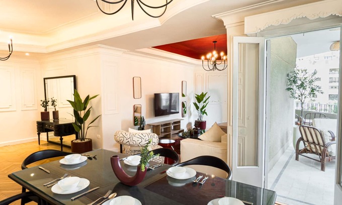 Heliopolis Apartamento | The 2bdr Crimson Crib @ The Heart Of Heliopolis