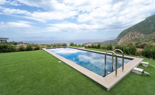 Xylokastro-Evrostina Casa | Xylokastro Panorama with Pool