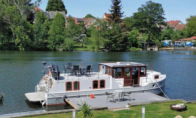 Hohenlychen Alquiler De Eote | Yacht charter in Mecklenburg Lake District. Cormorant 1260 (1998)
