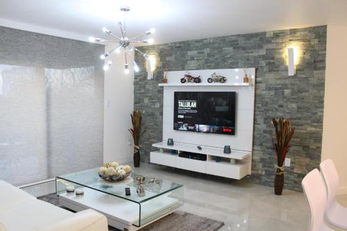 Aventura Apartamento | Yacht Club at Aventura Luxurious 1 Bed 1 Bath