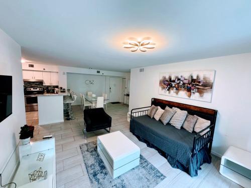 Aventura Apartamento | Yacht Club Miami Suite 2 Bedroom and 2 Bathroom With Baby Crib & Free Parking