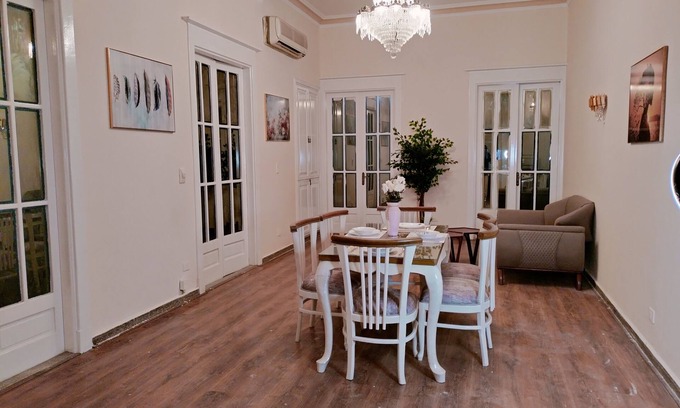 Downtown Cairo Apartamento | Yacoubian Apartments in Downtown Cairo