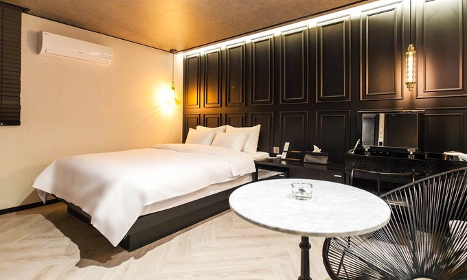 Seongnae-dong Hotel | Yaja Daegu Dongseongro Seomunsijang