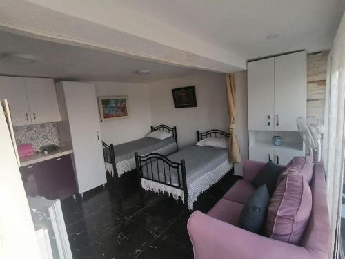 Dagbelen Apartamento | Yalıkavak'ta site içi özel iskele havuzlu suit oda