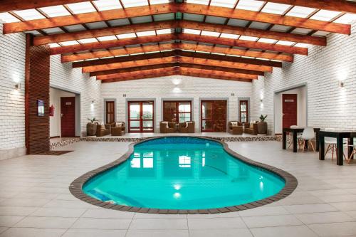 Emalahleni Casa | Yalla Yalla Boutique Hotel