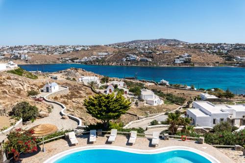 Kanalia Apartamento | Yalos Mykonos Ornos Pouli private apartments w shared swimming pool