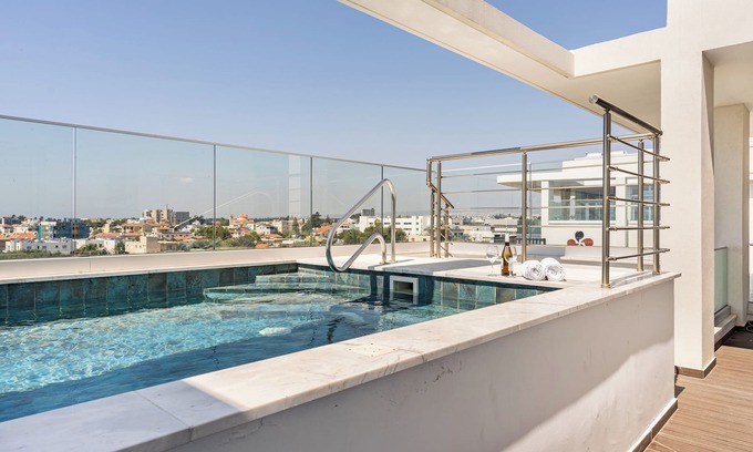 Limassol Apartamento | YAMAS Urban Living Platinum 77 Penthouses