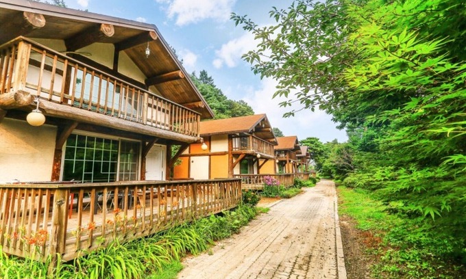 Yongmun Casa | Yangpyeong Log Camp Pension
