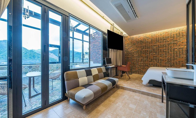 Yangsan Hotel | Yangsan Pyeongsan Almond Hotel