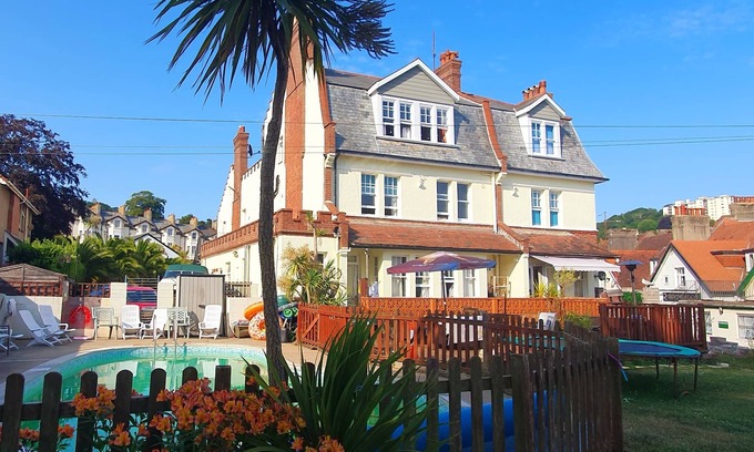 Torquay City Centre Hotel | Yardley Manor Hotel
