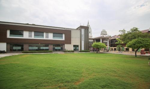 Vrindavan Hotel | Yashogopal Resortico