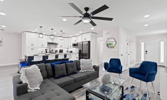Ybor City Casa | Ybor Heights Retreat w/ Game-Room, Patio & More!