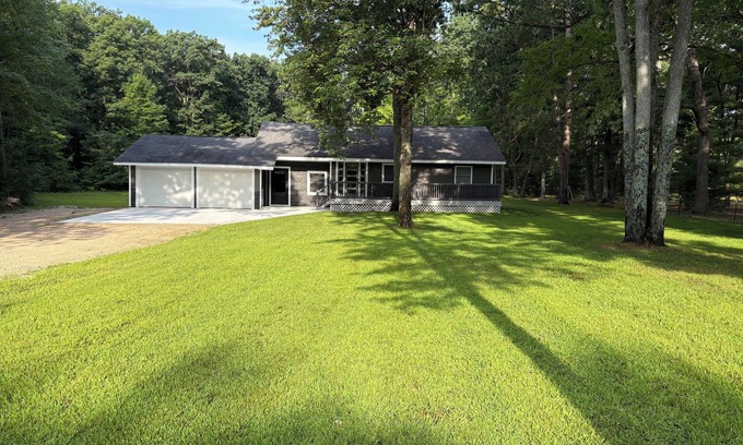 Lake City Casa | Year-round 3BR/2BA trailside house & 4 electric campsites near Lake Missaukee