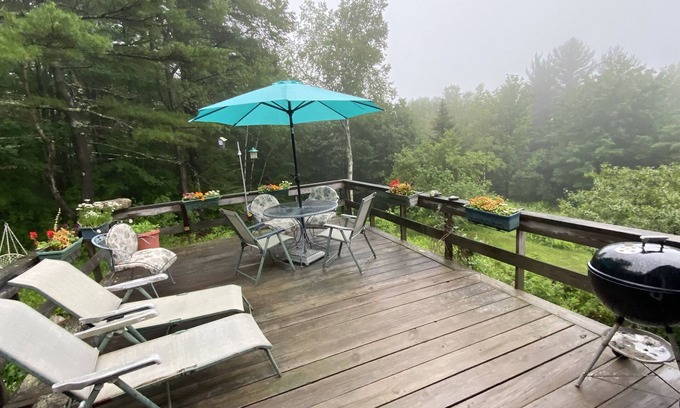Williamsville Casa | Year Round Mountain Retreat