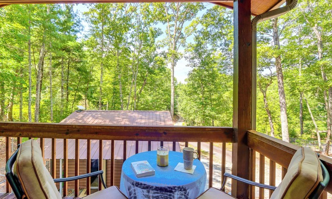 Murphy Cabina | Year-Round Mtn View: Pet-Friendly Murphy Retreat