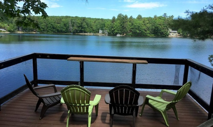 Lyman Cabina | Year-Round Rustic Cabin on Maine's Crystal Clear Barker's Pond.
