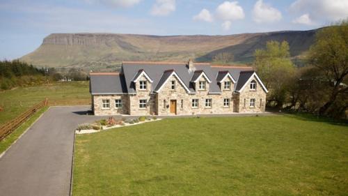 Drumcliffe Casa | Yeats Lodge