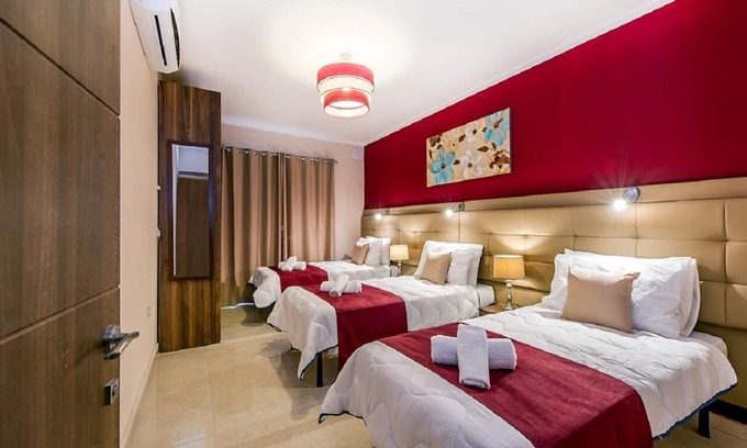 Swieqi Apartamento | Apartamento de 2 dormitorios con balcón cerca de la playa