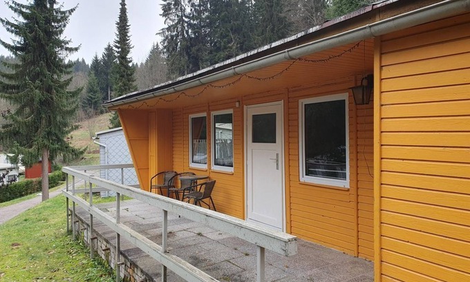 Ilmenau Apartamento | Yellow bungalow 317 standard rate - Naturcamp Meyersgrund