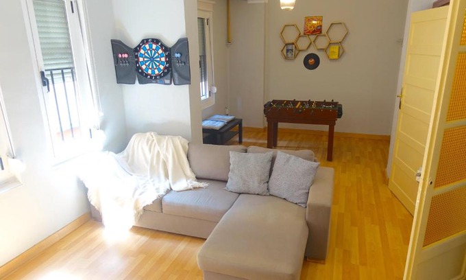 Ponferrada Apartamento | Yellow Door 2